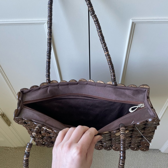 Handmade Coconut Shell Brown Island Fashion Handbag - Picture 3 of 5